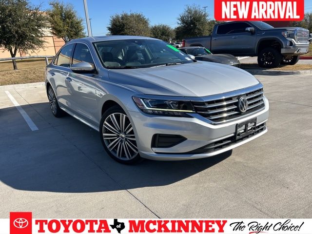 2020 Volkswagen Passat 2.0T SE FWD