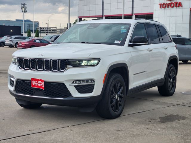 2023 Jeep Grand Cherokee Limited White at DeMontrond Gulf Freeway