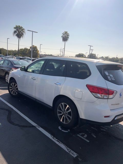 2014 Nissan Pathfinder S 6