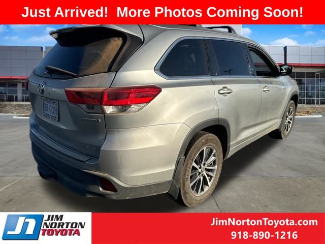 2018 Toyota Highlander Hybrid XLE 6