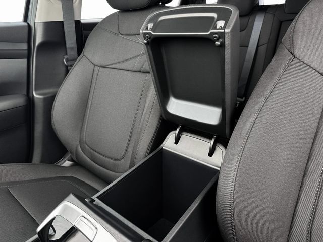 New 2026 Black Hyundai SE image 18