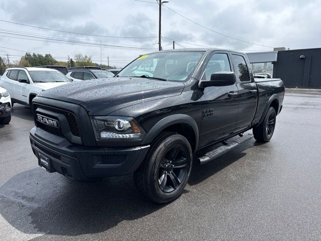 Diamond Black Crystal Pearlcoat 2022 RAM 1500 Pickup Truck Four-Wheel Drive 8-Speed Automatic