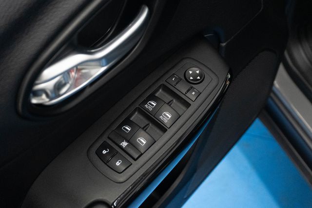 Used 2023 Jeep Cherokee SUV
