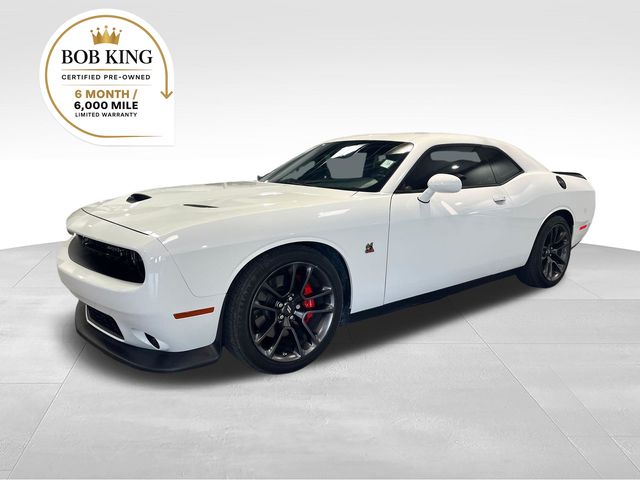 White 2021 Dodge Challenger R/T Scat Pack RWD Coupe Rear-Wheel Drive 8-Speed Automatic