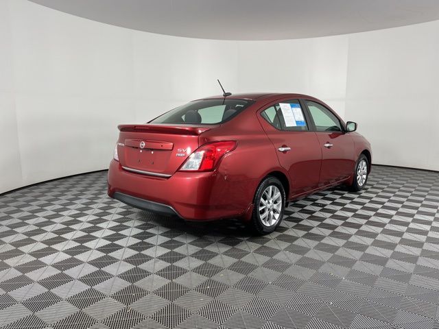 2017 Nissan Versa 1.6 SV 10