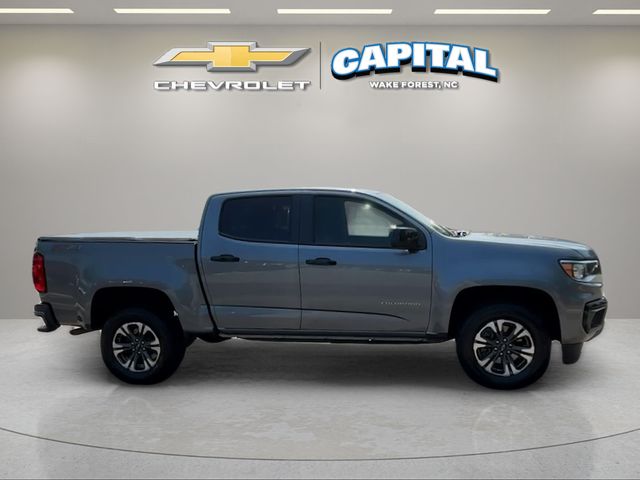 Used 2022 Gray Chevrolet Z71 image 7