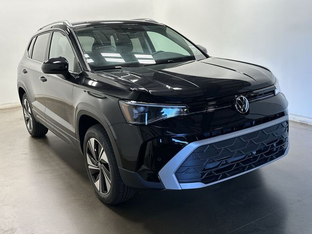 2025 Volkswagen Taos 1.5T SE Black at Subaru and VW of Moon Township