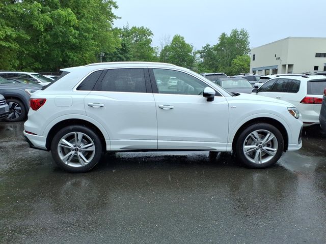 2022 Audi Q3 - Image 9