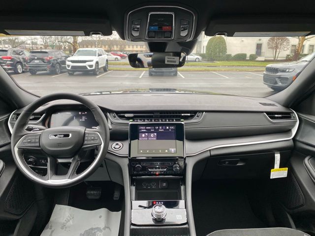 2025 Jeep Grand Cherokee