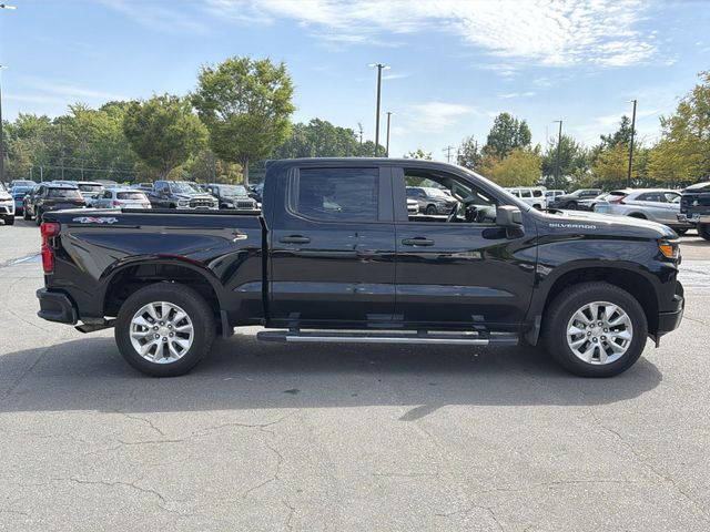 Used 2025 Black Chevrolet Custom image 5