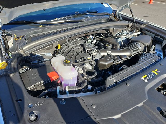 New 2025 White Jeep Altitude X image 24