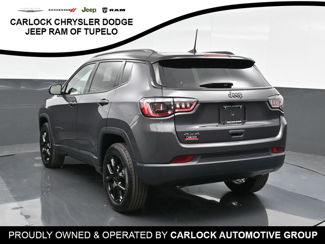 2024 Jeep Compass Latitude 8