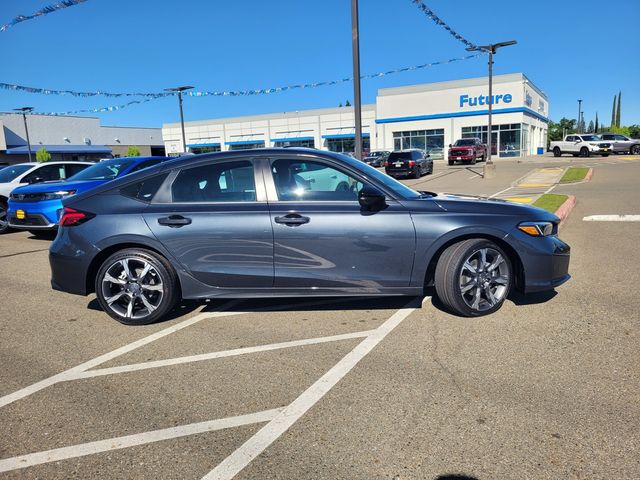 View vehicle photo 4