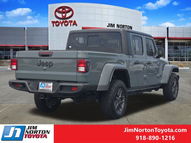 Used 2024 Jeep Gladiator Truck