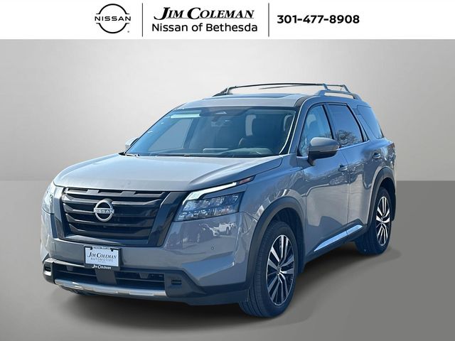 2025 Nissan Pathfinder Platinum 4WD