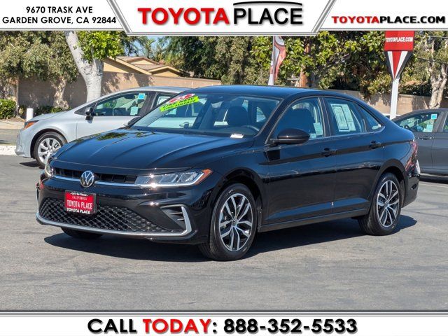 2025 Volkswagen Jetta SE