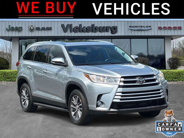 Celestial Silver Metallic 2019 Toyota Highlander SUV / Crossover Front-Wheel Drive 8-Speed Automatic