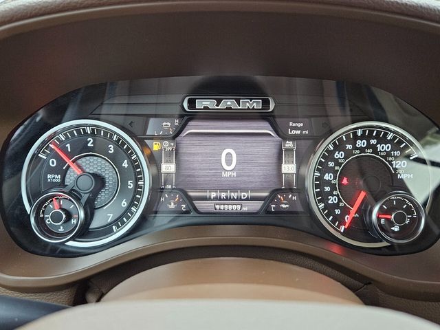 2020 Ram 1500 Laramie Crew Cab 4x4 5'7" Box