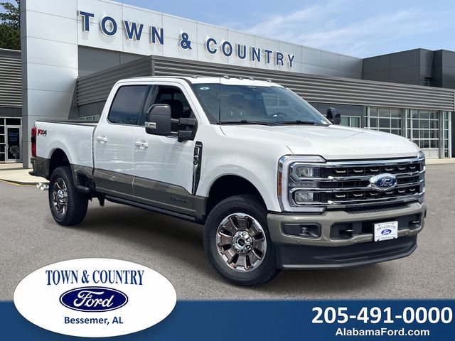 Star White Metallic Tri-Coat 2026 Ford F-250 Super Duty King Ranch Crew Cab 4WD Pickup Truck Four-Wheel Drive Automatic
