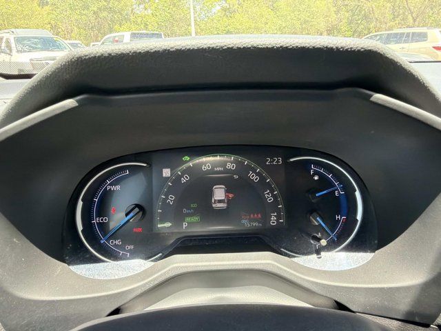 2025 Toyota RAV4 LE - Photo 26