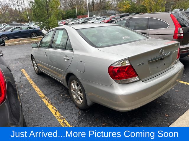 2005 Toyota Camry  6