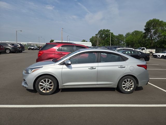 Olympus Silver Metallic 2019 Hyundai Accent Sedan Front-Wheel Drive 6-Speed Automatic