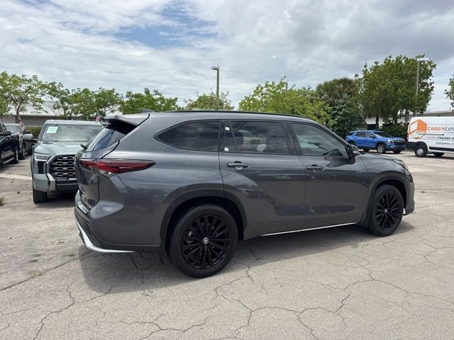 Used 2024 Toyota Highlander SUV