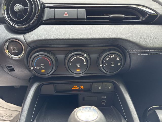 Used 2025 Blue Mazda Club image 19