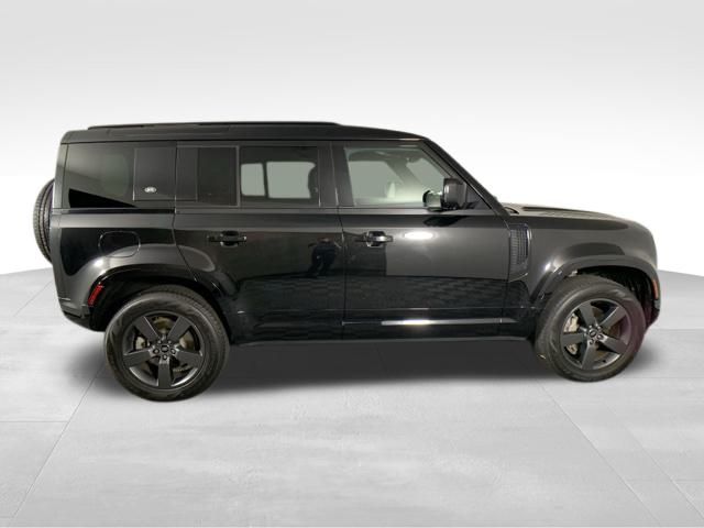 2023 Land Rover Defender 110 X-Dynamic SE 8