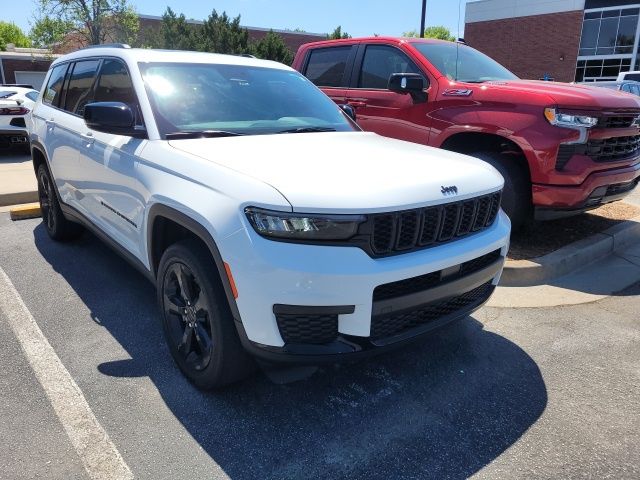 Bright White Clearcoat 2025 Jeep Grand Cherokee L Altitude X RWD SUV / Crossover 4X2 8-Speed Automatic