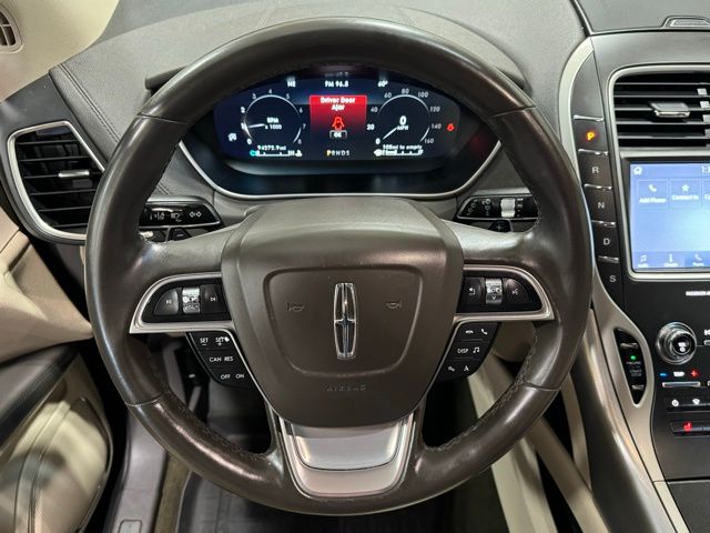 2020 Lincoln Nautilus Standard 14