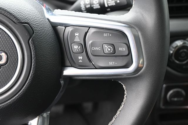 Used 2025 Jeep Wrangler SUV