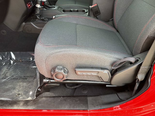 Used 2024 Jeep Wrangler SUV