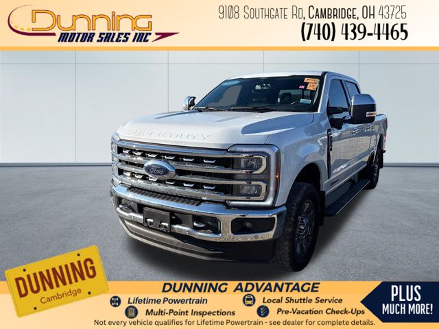 Oxford White 2024 Ford F-250 Super Duty Lariat Crew Cab 4WD Pickup Truck Four-Wheel Drive Automatic