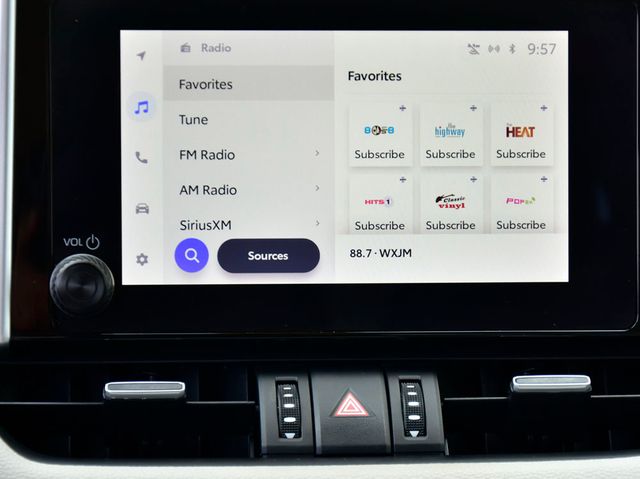 2023 Toyota RAV4 XLE Premium - Photo 20