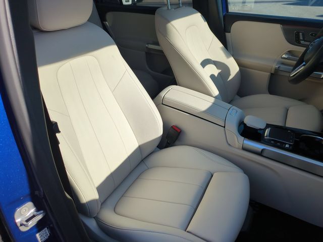 Used 2023  Mercedes-Benz GLB 250 image 34