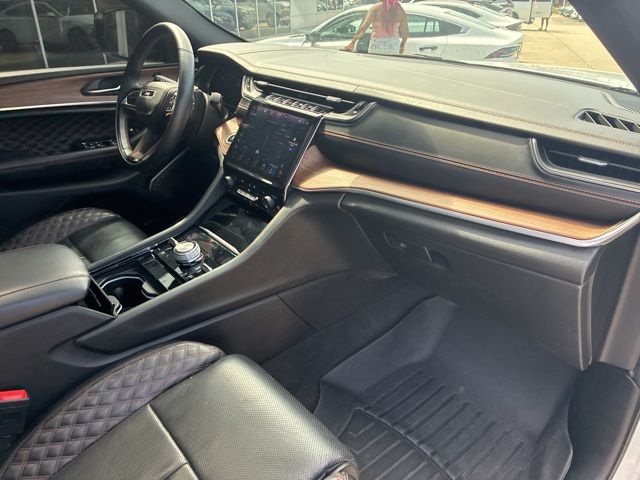 2022 Jeep Grand Cherokee L Summit - 11