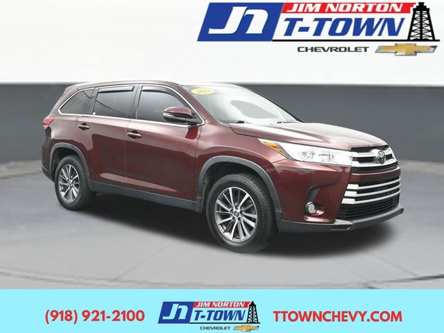 Ooh La La Rouge Mica 2019 Toyota Highlander SUV / Crossover Front-Wheel Drive 8-Speed Automatic