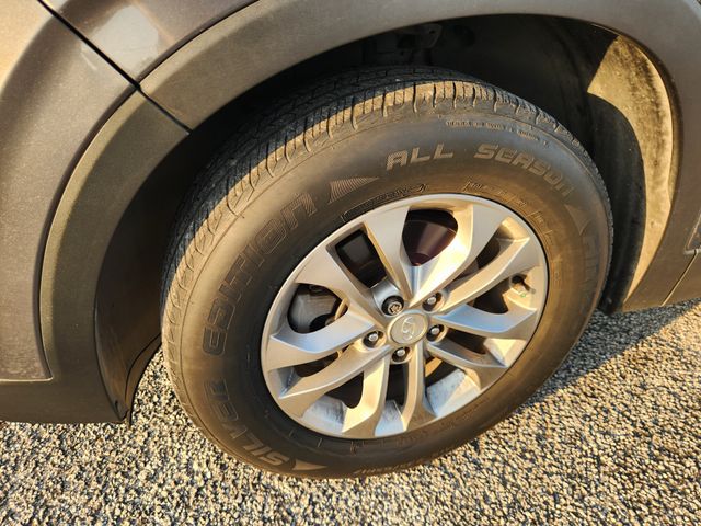 2019 Hyundai Santa Fe SE Gray at DeMontrond Gulf Freeway