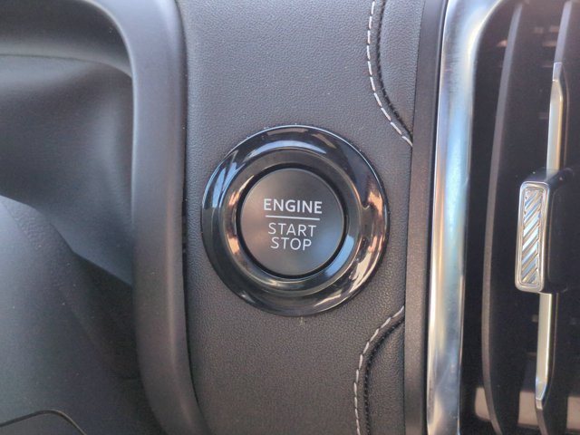 Used 2025 Black Ford Platinum image 27