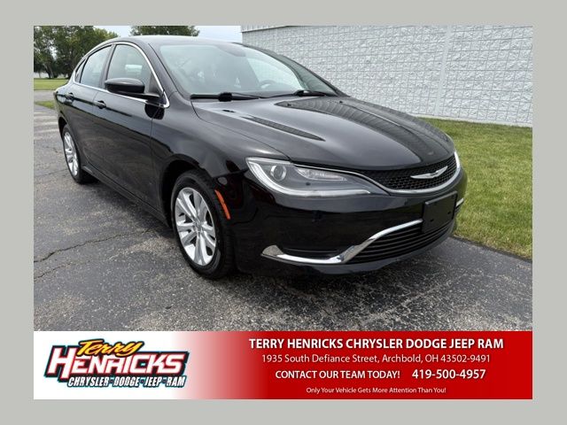 Black Clearcoat 2015 Chrysler 200 Limited Sedan FWD Sedan Front-Wheel Drive 9-Speed Automatic