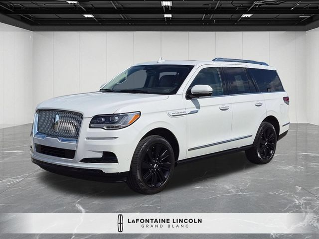 White Metallic 2024 Lincoln Navigator SUV / Crossover Four-Wheel Drive Automatic