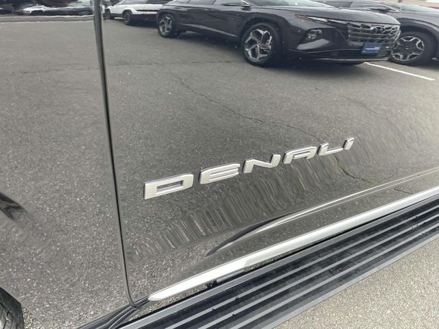 2021 GMC Yukon Denali 17