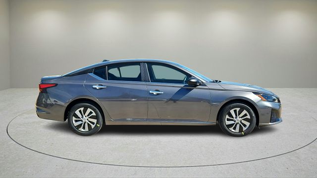 2025 Nissan Altima