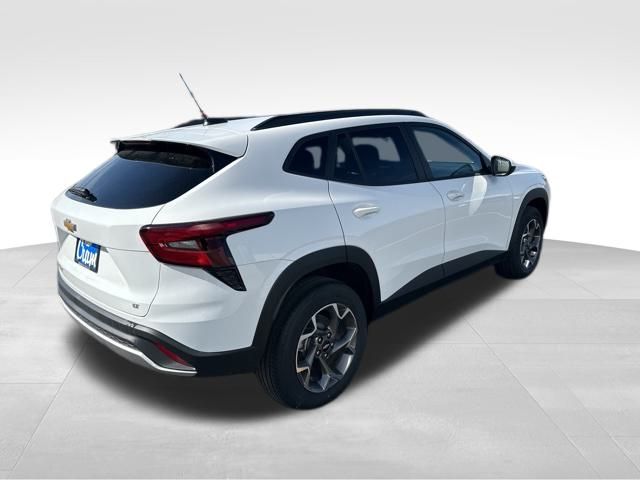 2025 Chevrolet Trax LT photo