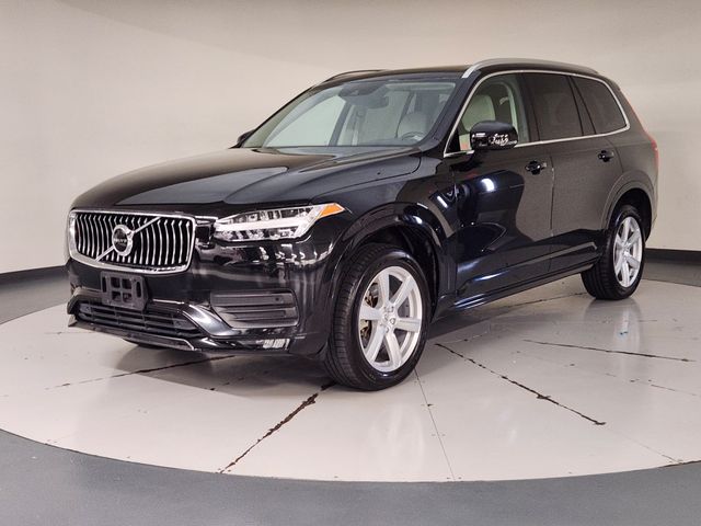 2022 Volvo XC90 T5 Momentum
