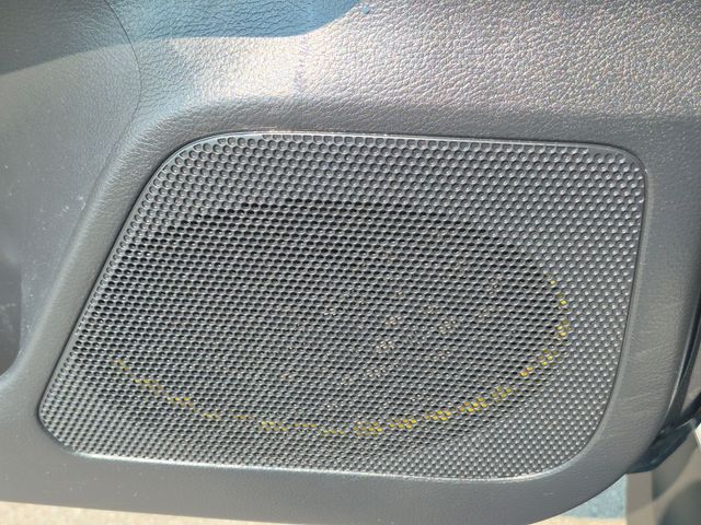 2023 Toyota Tacoma - Image 16