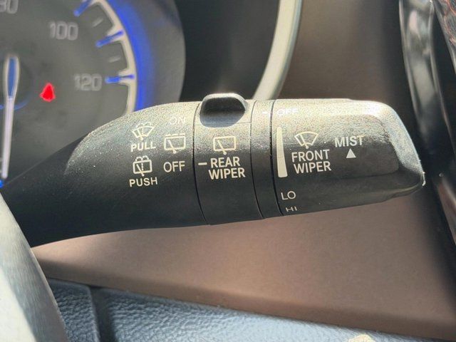 Used 2017 Red Chrysler Touring L image 23