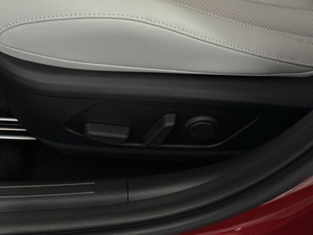 New 2025 Hyundai Elantra Hybrid For Sale in Indianapolis, IN