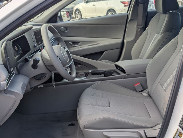 2026 Hyundai Elantra SE - 11